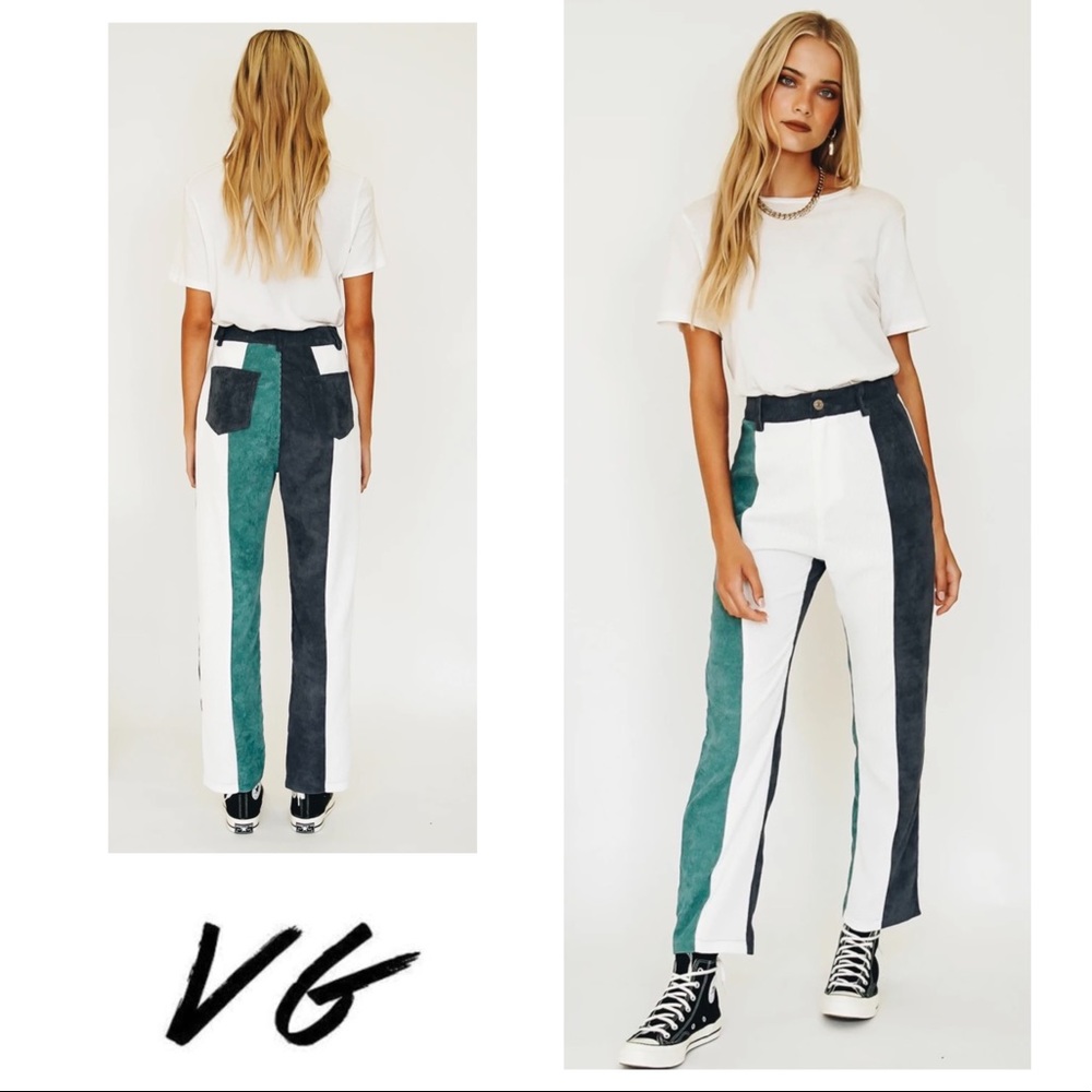 VERGE GIRL - It’s a Vibe Cord Pants // NAVY